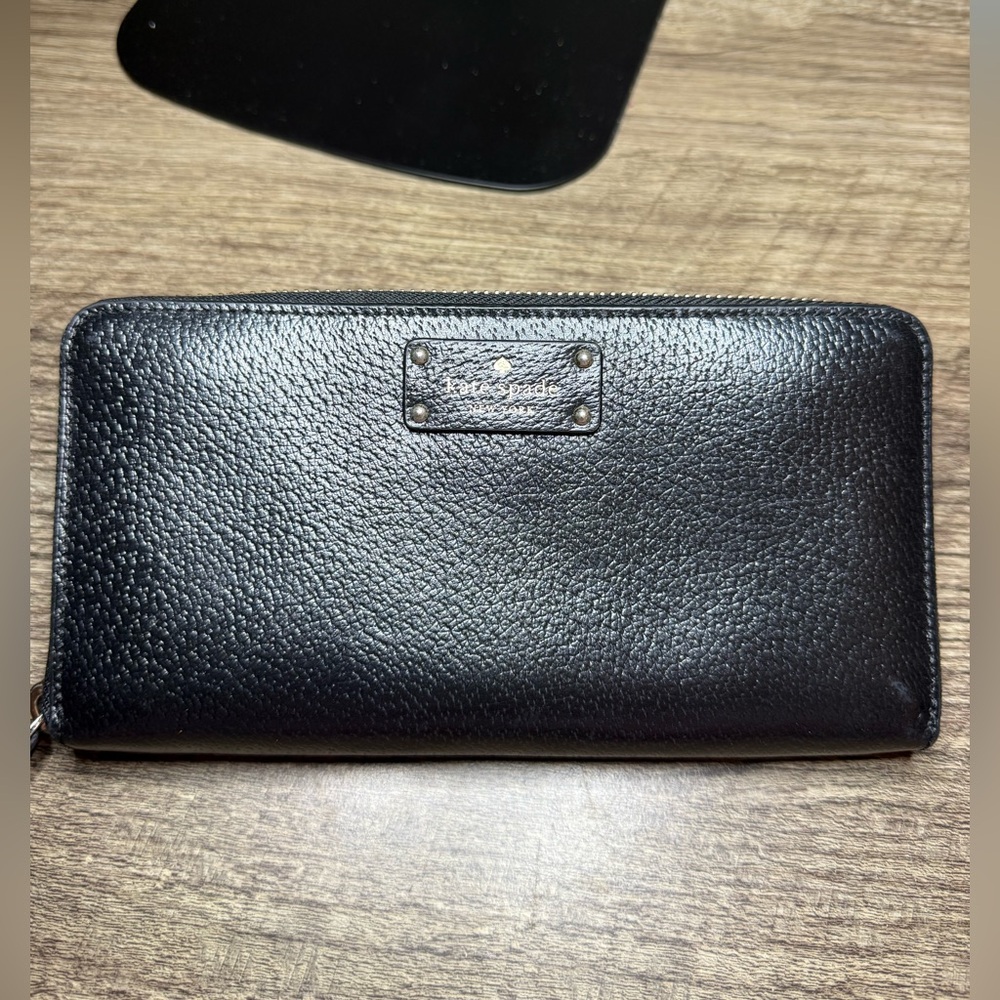 Kate Spade Black Textured Wallet